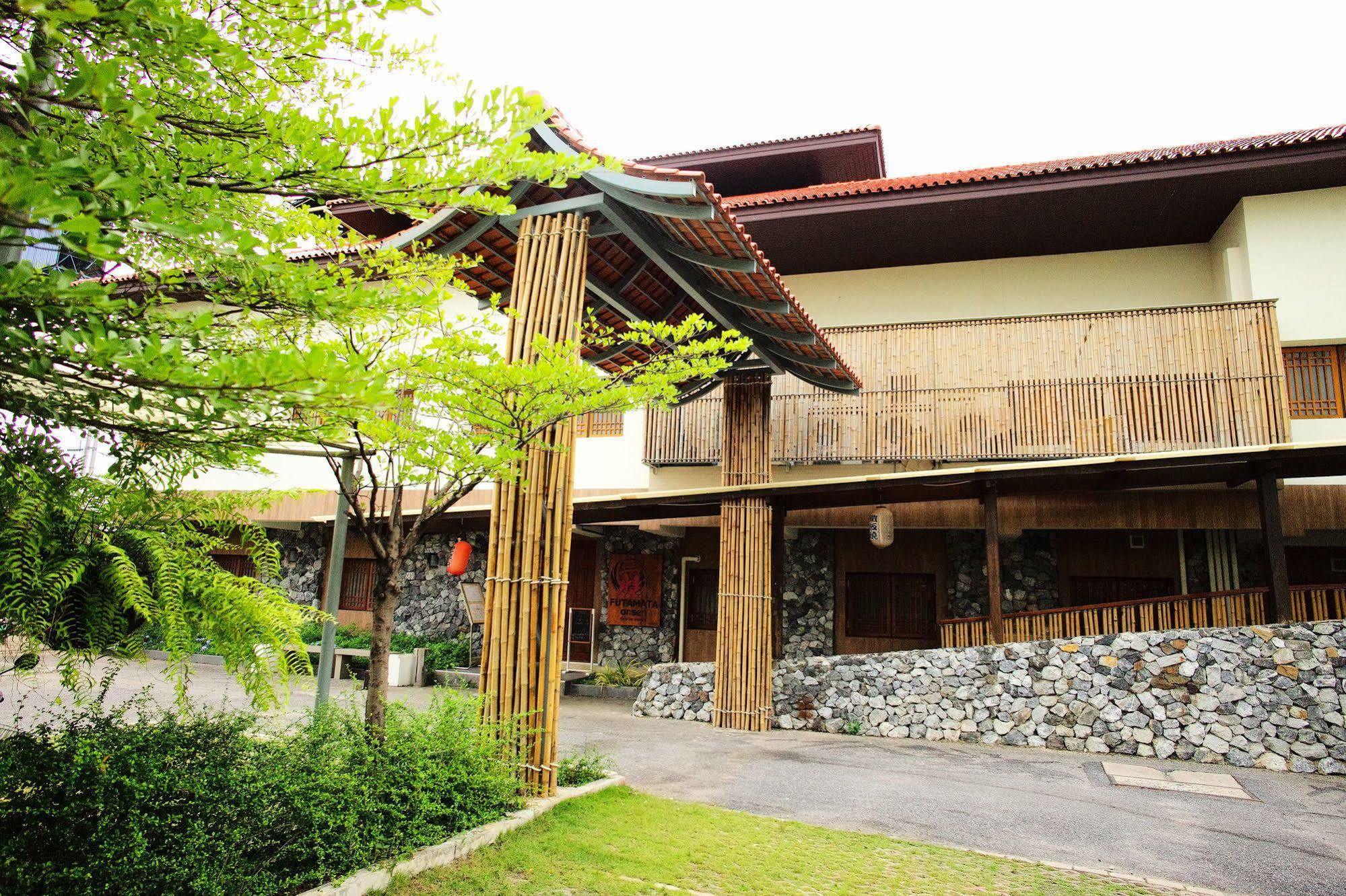 J. Park Hotel Chonburi Exterior photo
